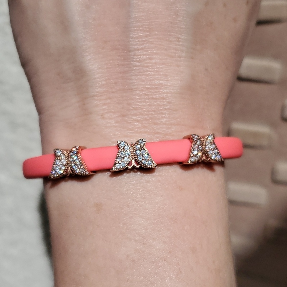 fuchsia pink rubber bracelets with silver